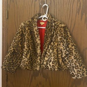Leopard print faux fur jacket. Vera Wang princess. XL.